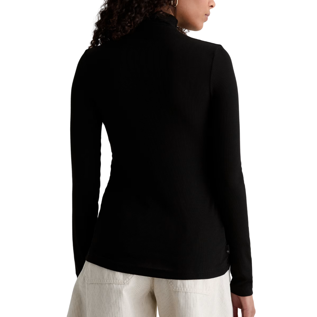 Chels Turtleneck in Super Black