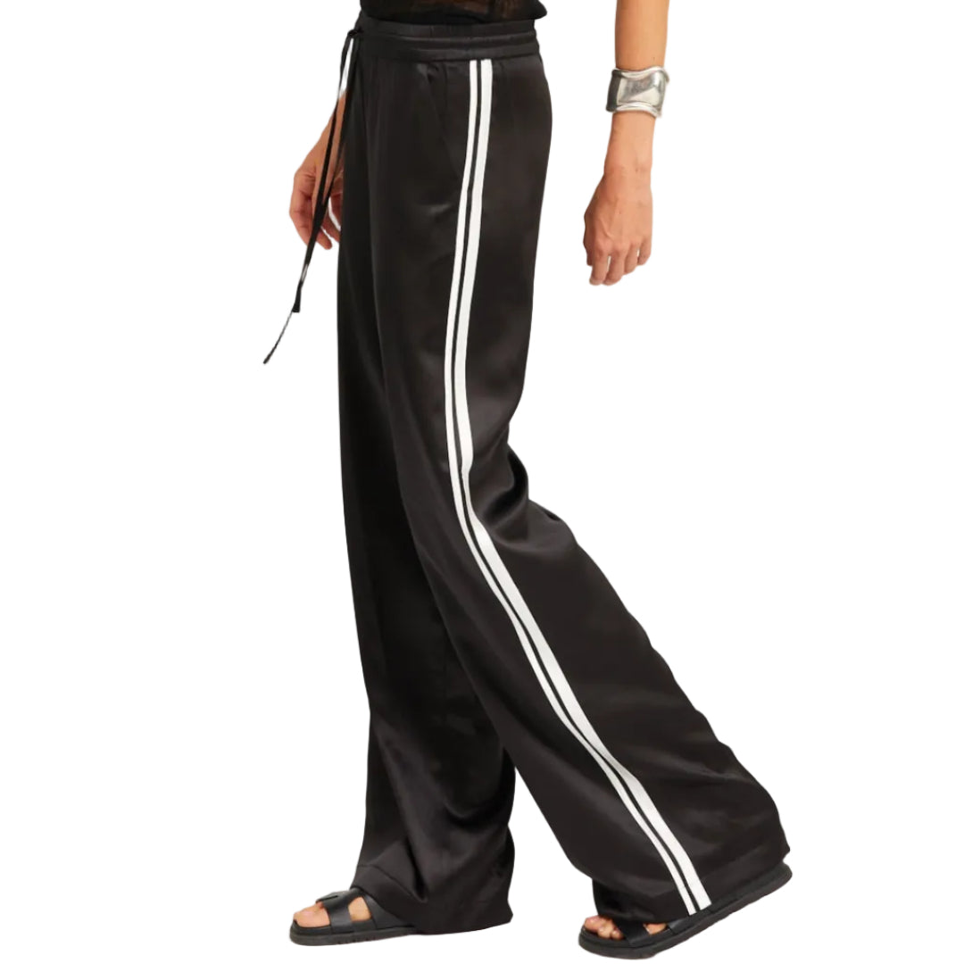 BAGGY ATHLETIC PANTS