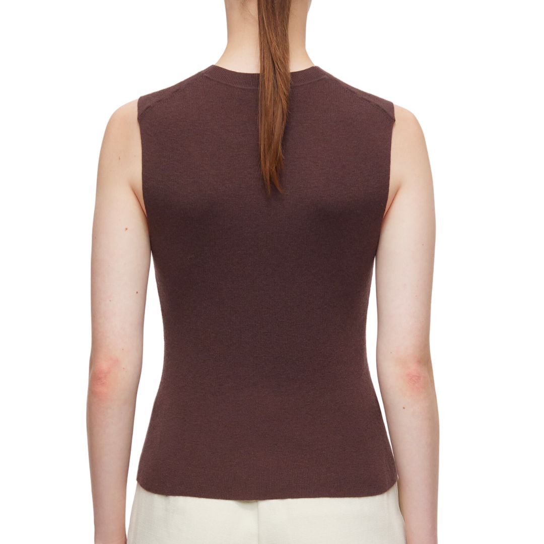 Closed Crew Vest Chilly Chocolate