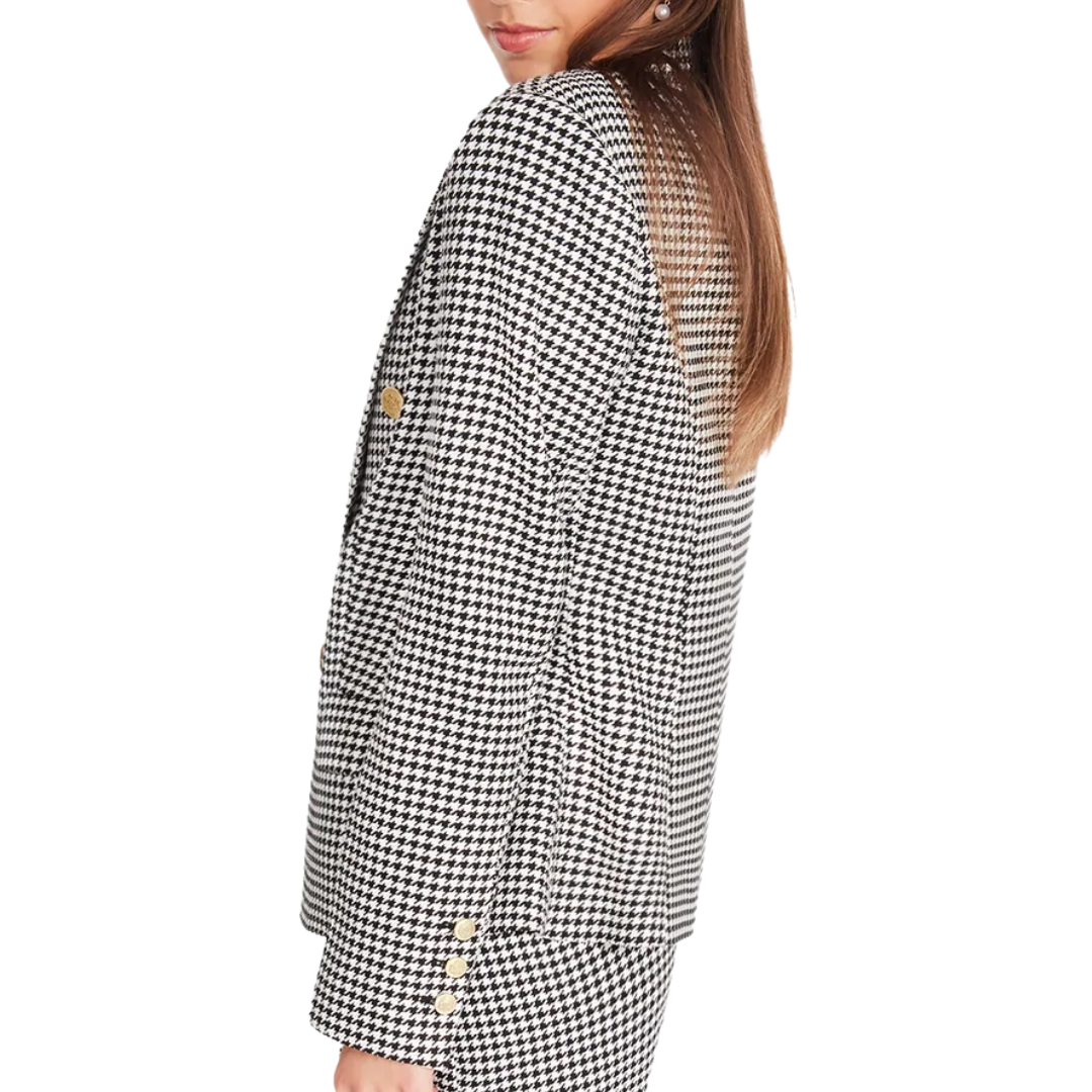 Naomi Blazer in White 