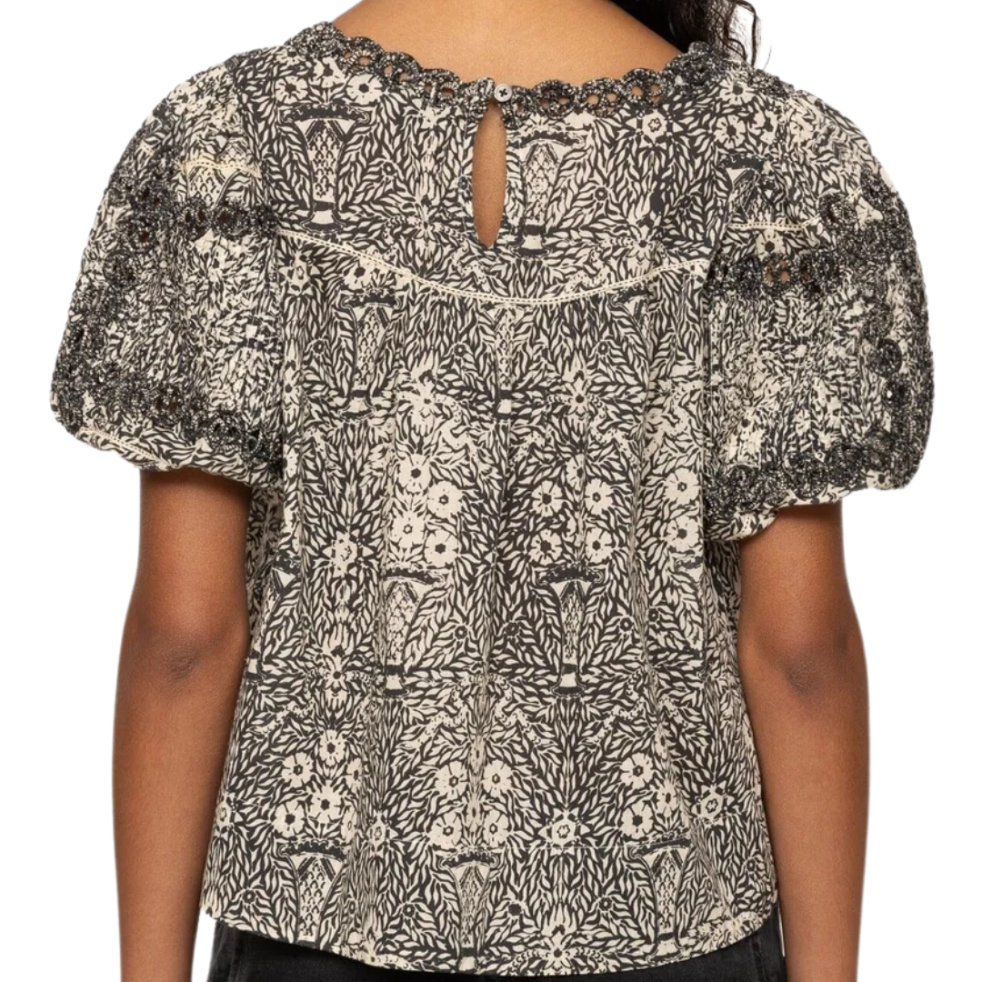 Katrine Top in Black