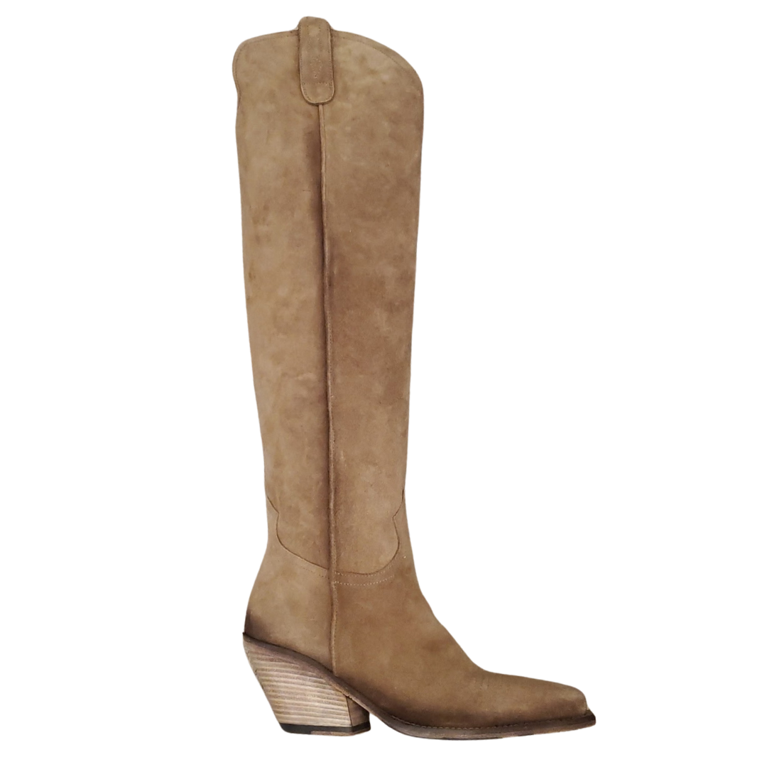 Suede Knee Boots in Sigaro Brown