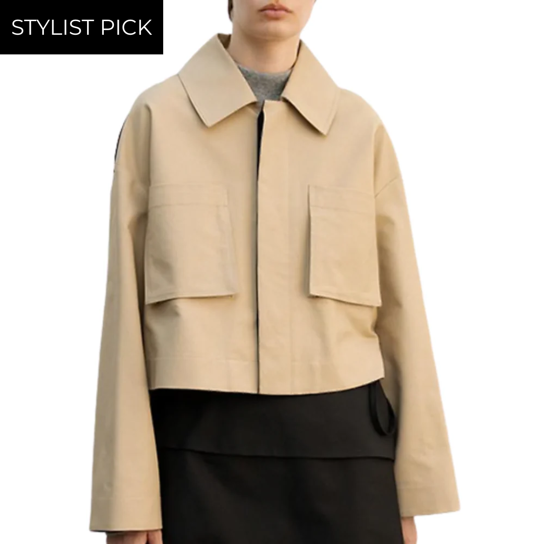 Back Flare Short Coat in Beige